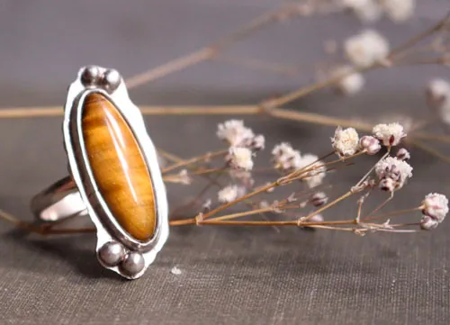Zéphyrine, bague pierre au choix en argent avec onyx, œil de tigre, howlite, agate rouge ou agate verte