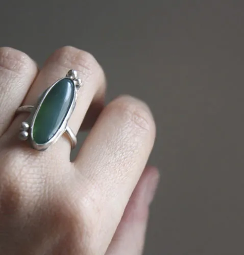 Zéphyrine, bague pierre au choix en argent avec onyx, œil de tigre, howlite, agate rouge ou agate verte