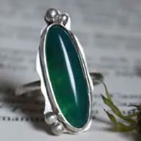 Zéphyrine, bague pierre au choix en argent avec onyx, œil de tigre, howlite, agate rouge ou agate verte