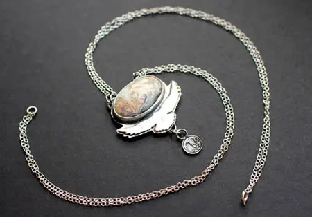 Collier Déployer ses ailes avec un aigle, représentant la liberté, la vision claire et la puissance céleste chez les celtes