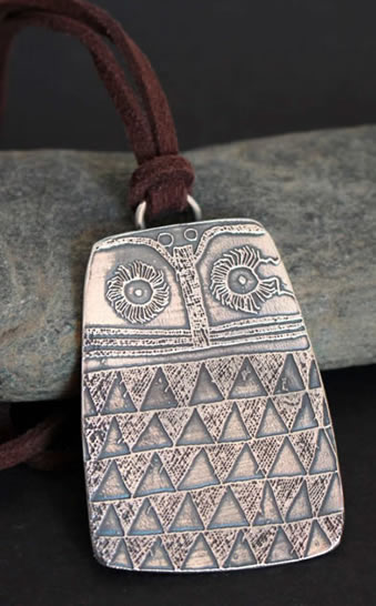 Pendentif Hibou néolithique originaire de l’âge du cuivre espagnole