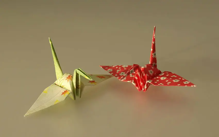 Origami japonais de la grue