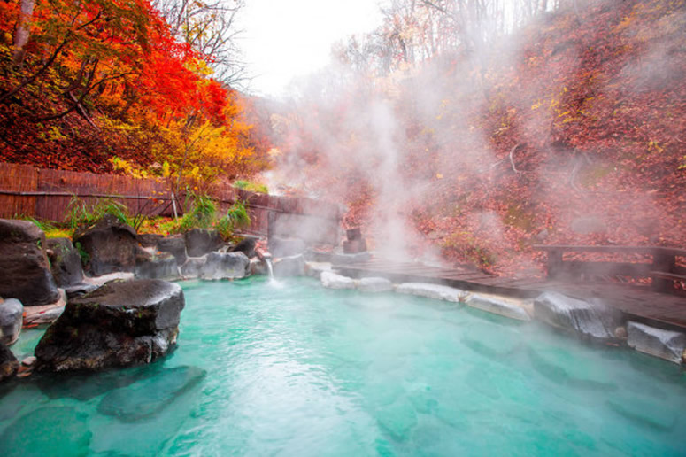 source d’eau chaude de Osen, japon