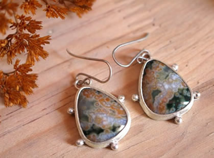 Boucles d’oreilles personnalisées avec des cabochons de jaspe océan