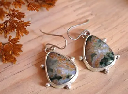 Boucles d’oreilles personnalisées avec des cabochons de jaspe océan