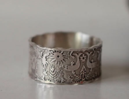 Commande personnalisée d’une bague dans le style otomi du Mexique