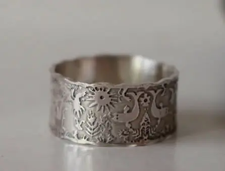 Commande personnalisée d’une bague dans le style otomi du Mexique
