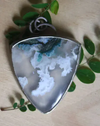 Histoire et vertus de l’agate mousse
