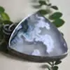 Les caractéristiques et propriétés physiques de l’agate mousse