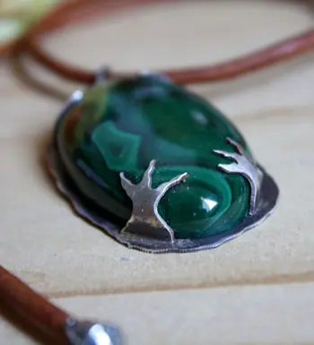 Histoire et vertus de la malachite
