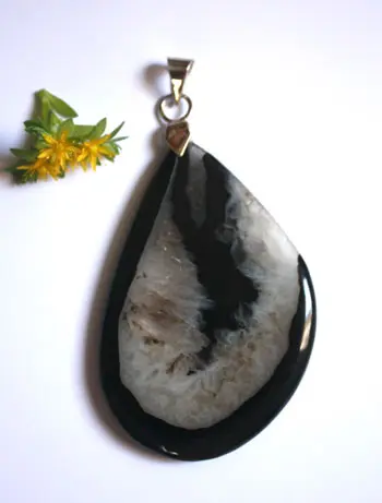 Pendentif avec quartz noir